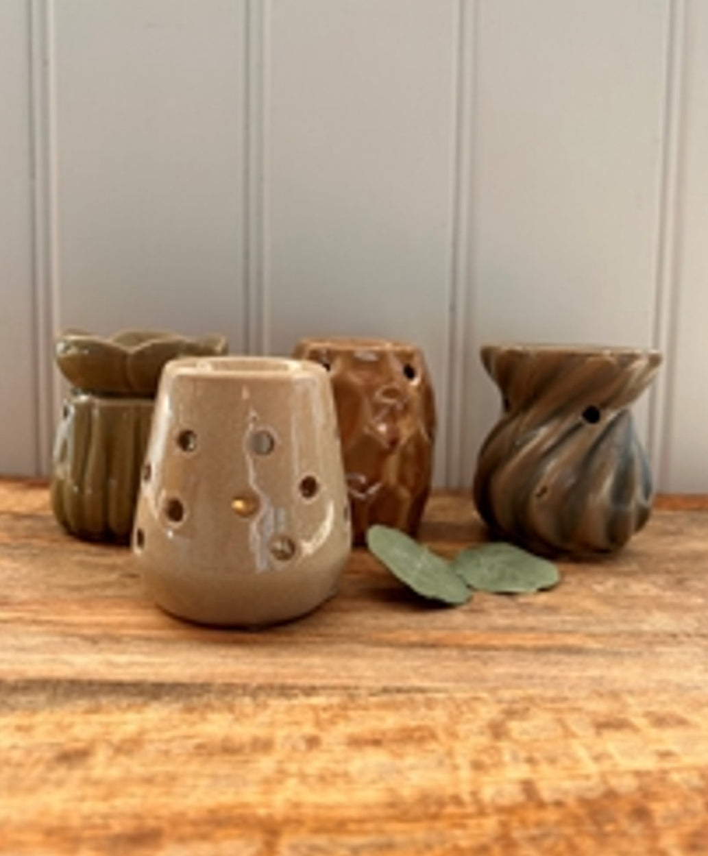 Ceramic oil burner