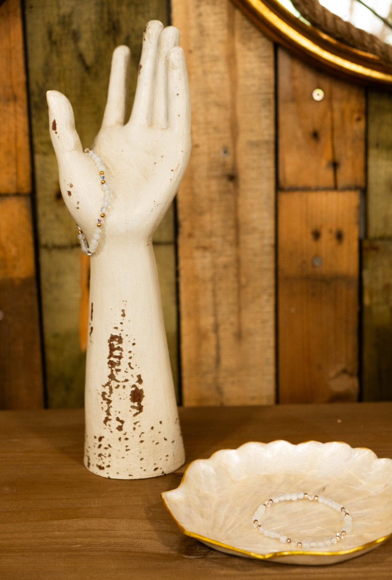 Decorative Hand Statue / jewellery holder