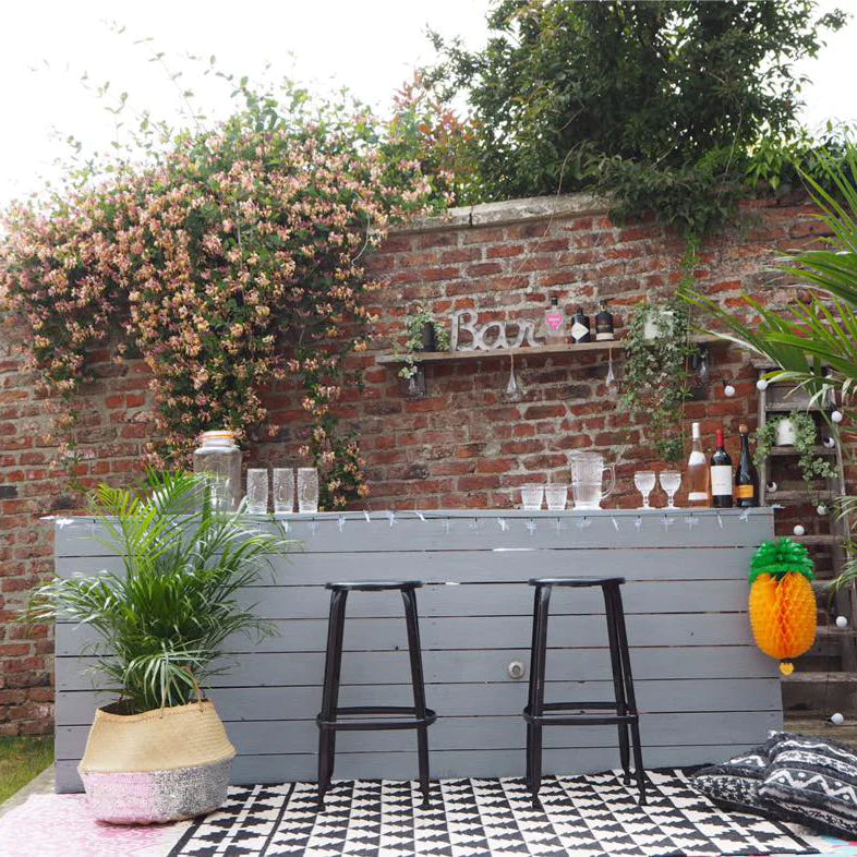 Greyhound | Frenchic Al Fresco