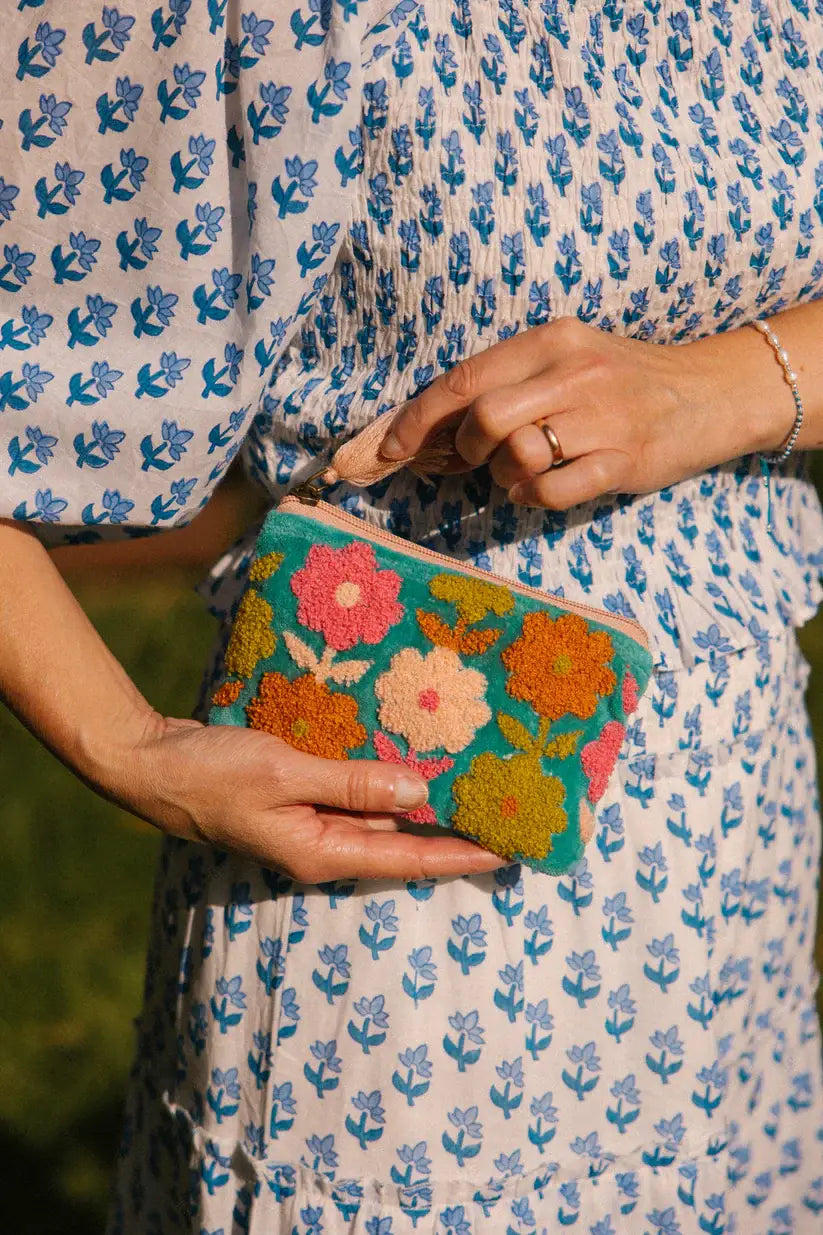 Rambling Flower Pouch - Aqua