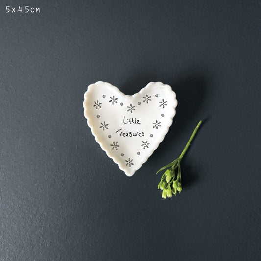 East of India ‘Little Treasures’ Small Scallop Heart Dish