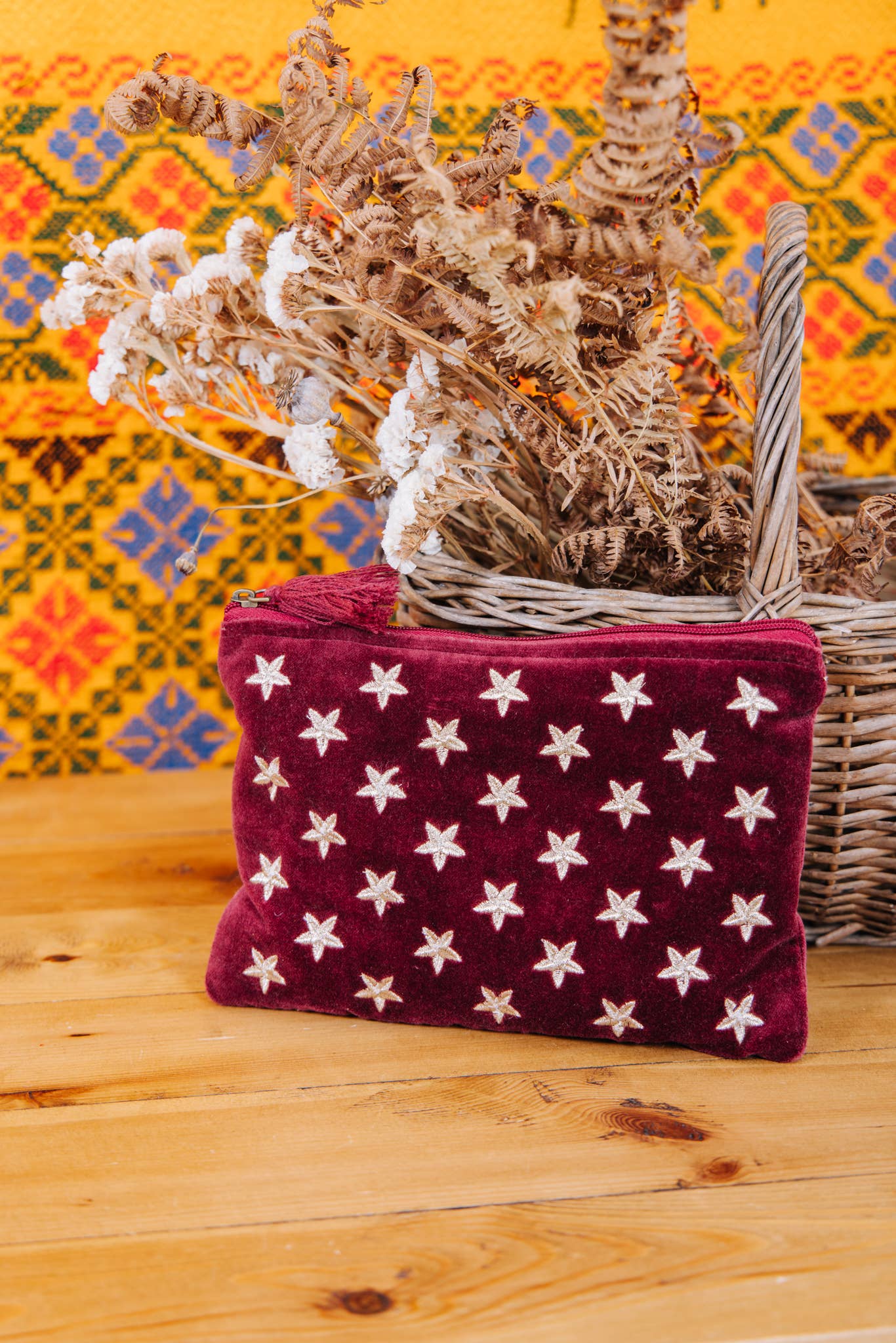 Velvet Star Pouch Burgundy/Gold