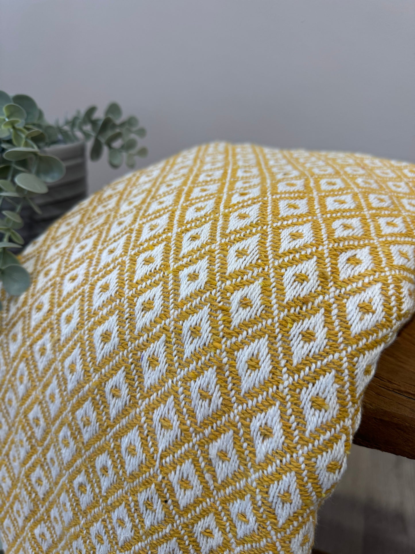 Recycled cotton throw mustard