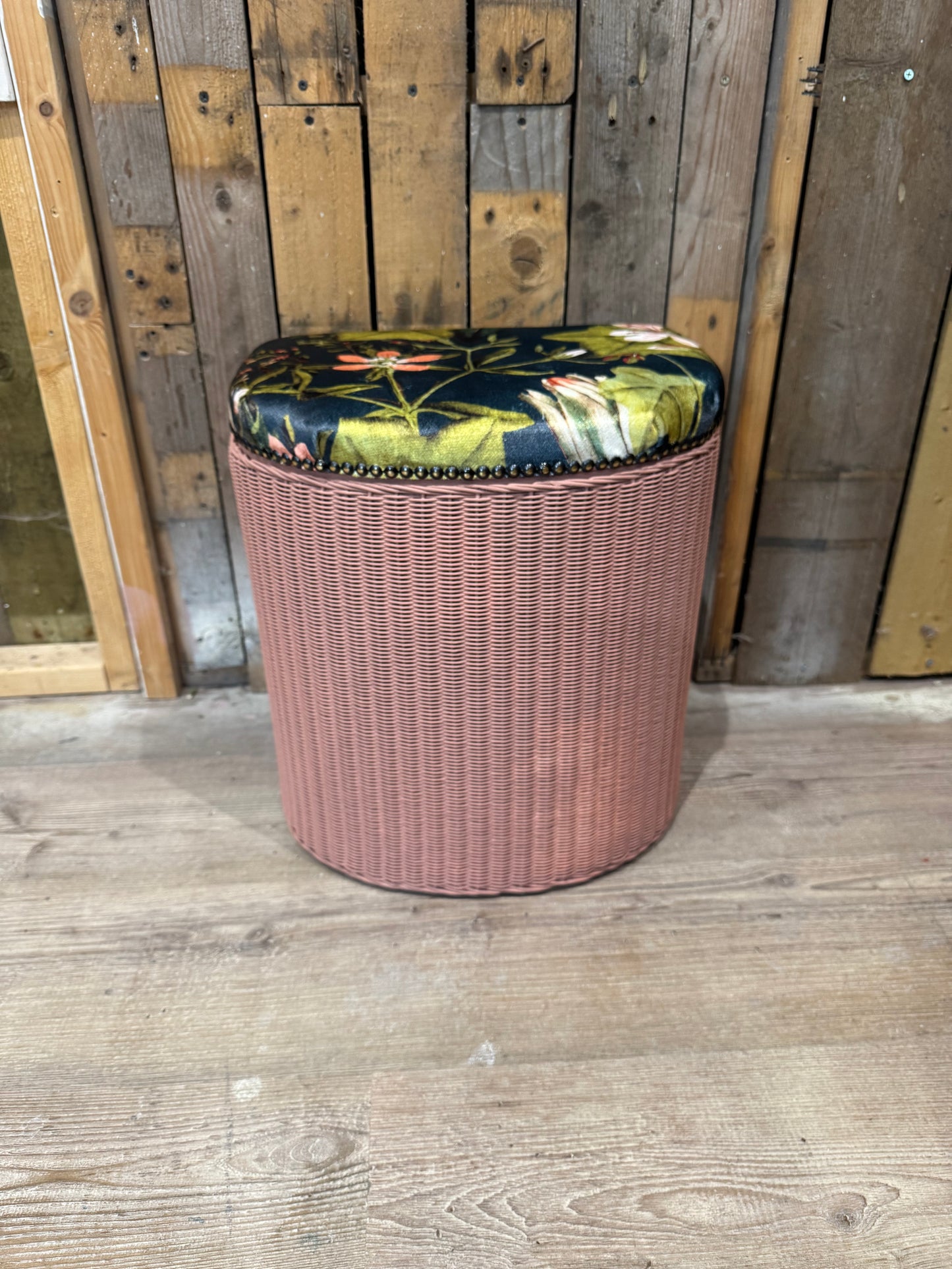 Lloyd Loom Wicker Seat Storage