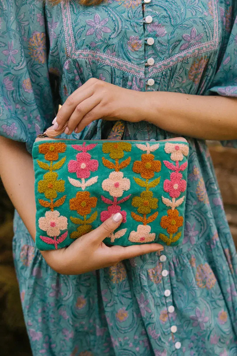 Rambling Flower Pouch - Aqua