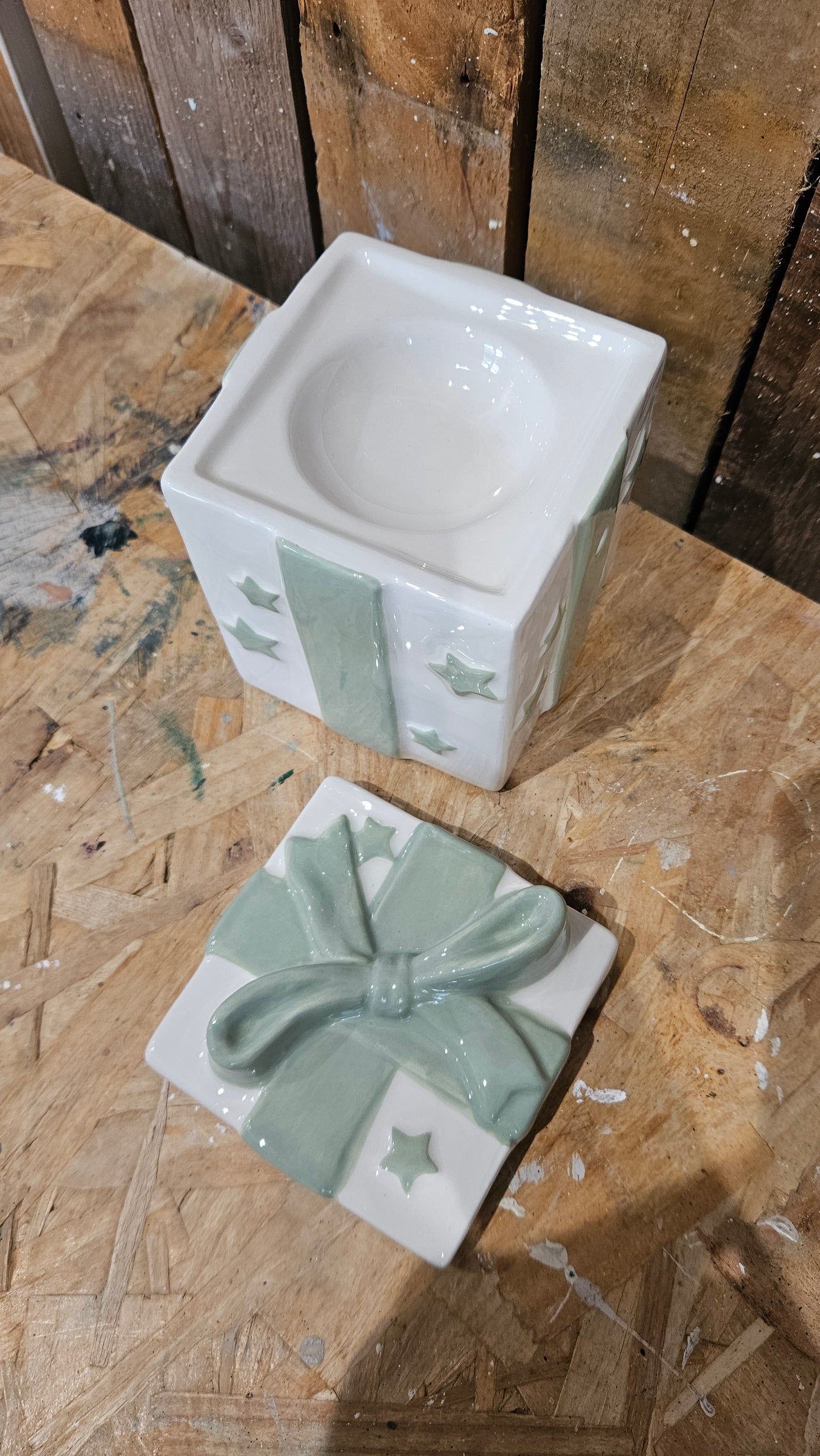 Present Wax Melter /Oil Burner