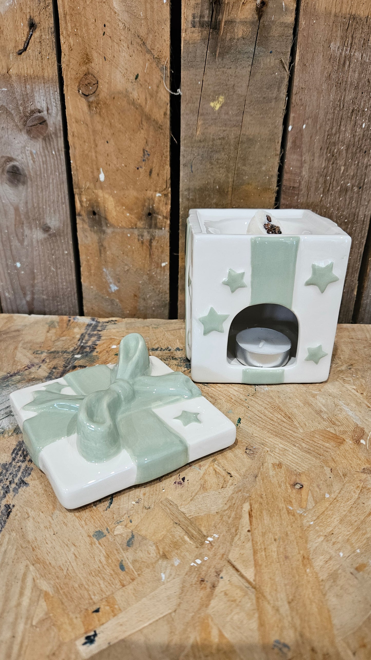 Present Wax Melter /Oil Burner