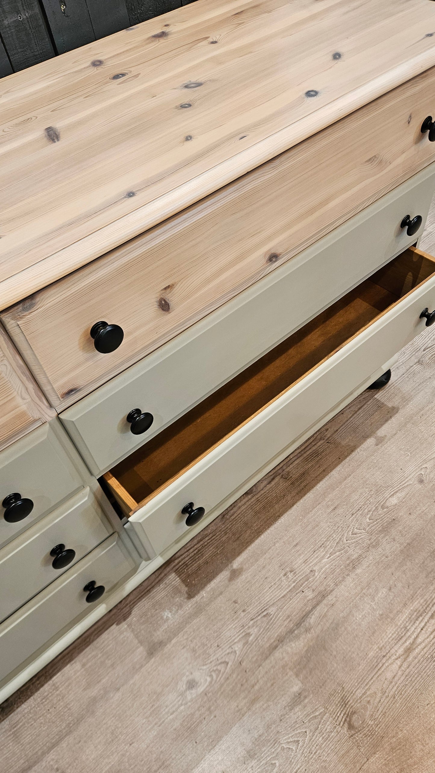 Salt of the Earth Chest of 8 Drawers