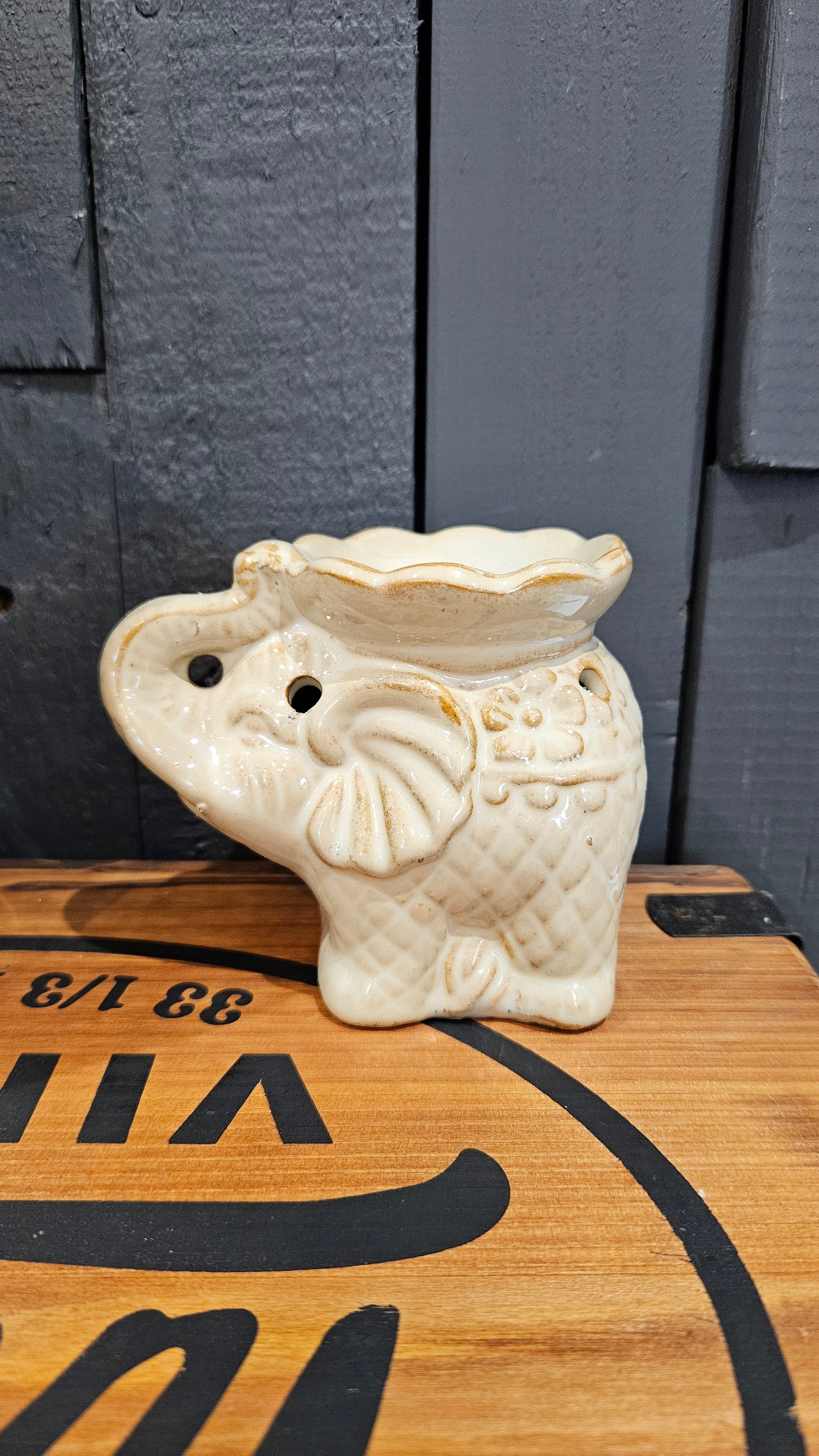 Elephant Ceramic Oil Burner | Wax Melter