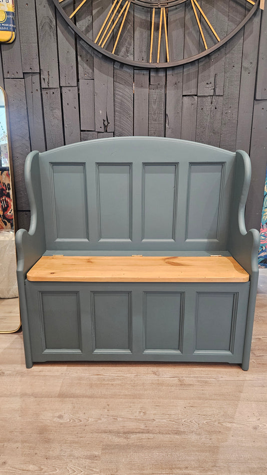 Jitterbug Monks Bench