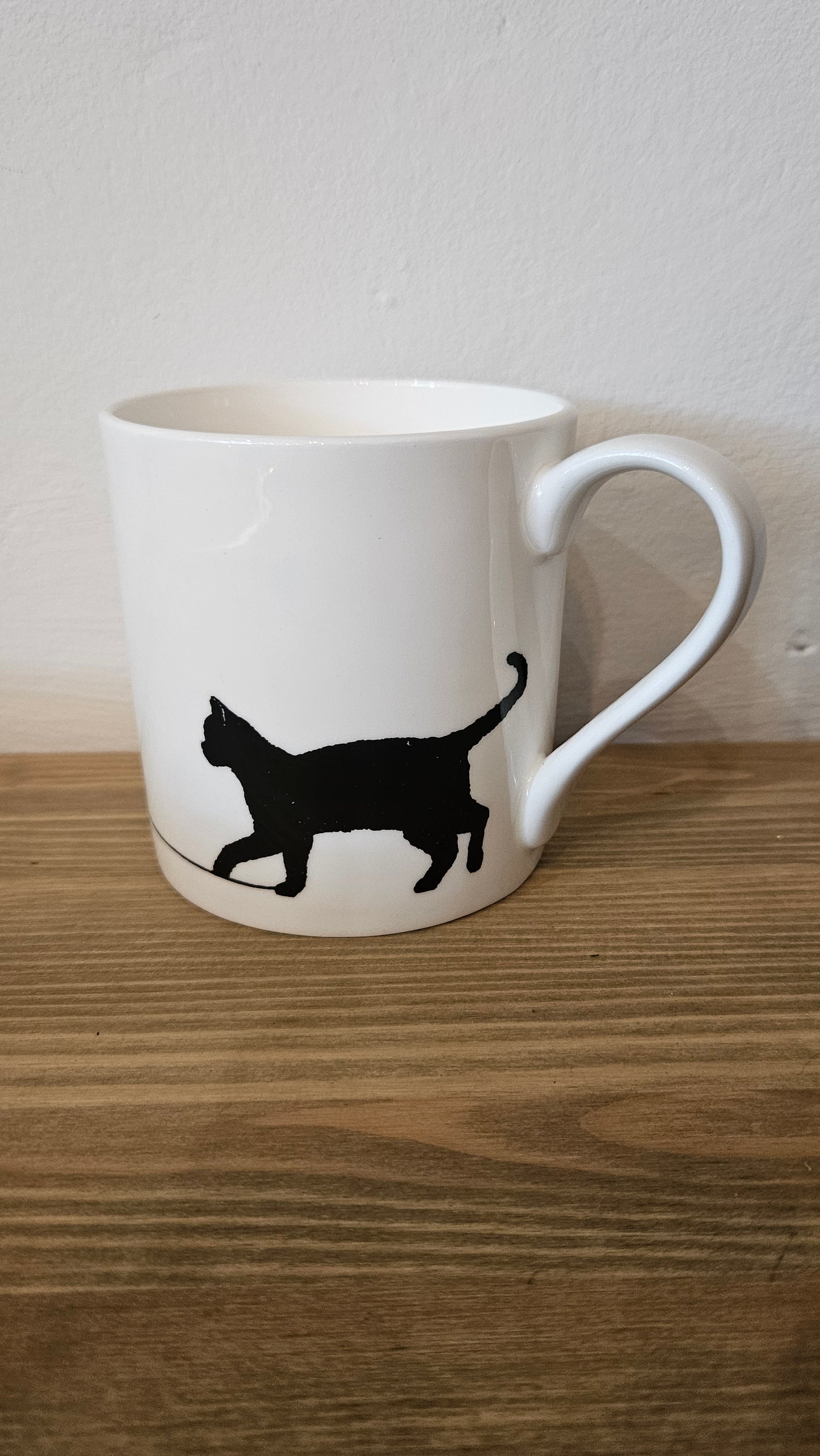 Cat 'go fetch' mug